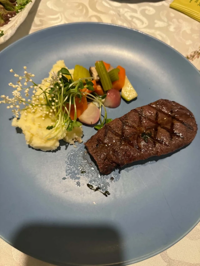 VanHoangGroup - L'amour Steak - Hà Đông