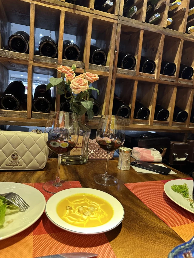 VanHoangGroup - L'amour Steak - Hà Đông