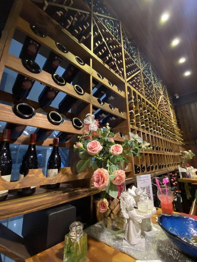 VanHoangGroup - L'amour Steak - Hà Đông - không gian 2
