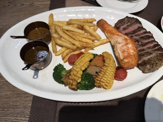 Le Monde Steak - Times City