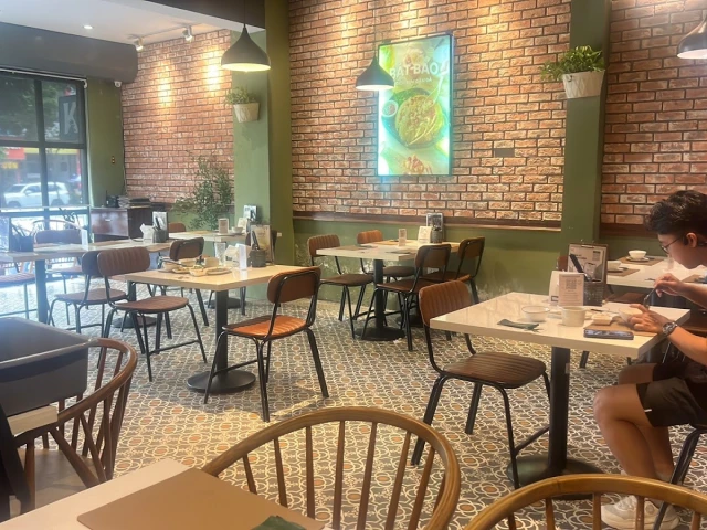 Kampong Chicken House - Cơm Gà Hải Nam - Nguyễn Hoàng - không gian 1