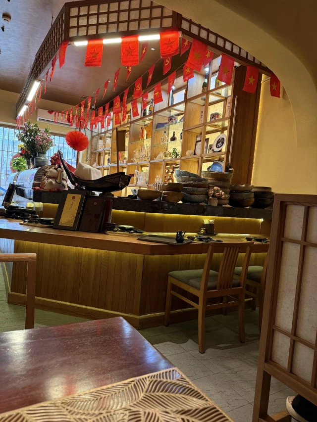 Hatoyama - Lý Thường Kiệt - không gian 5