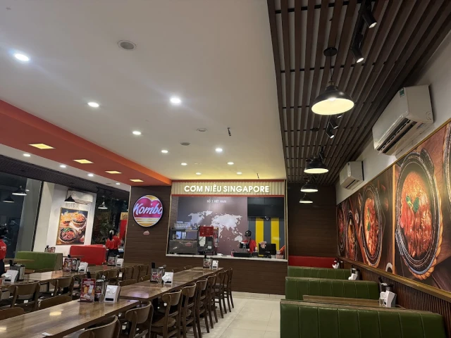 Kombo - Cơm niêu Singapore - Nguyễn Cơ Thạch - không gian 5