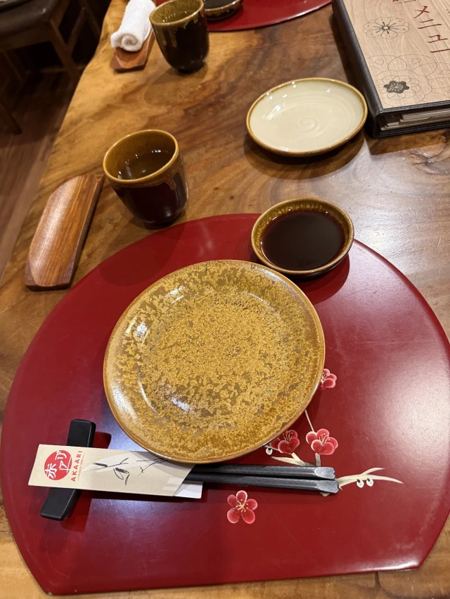 Kiến Đỏ Akaari - Trung Hòa Nhân Chính
