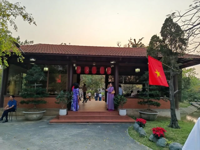 Kim Long Garden - Đường Đê Vàng - không gian 2