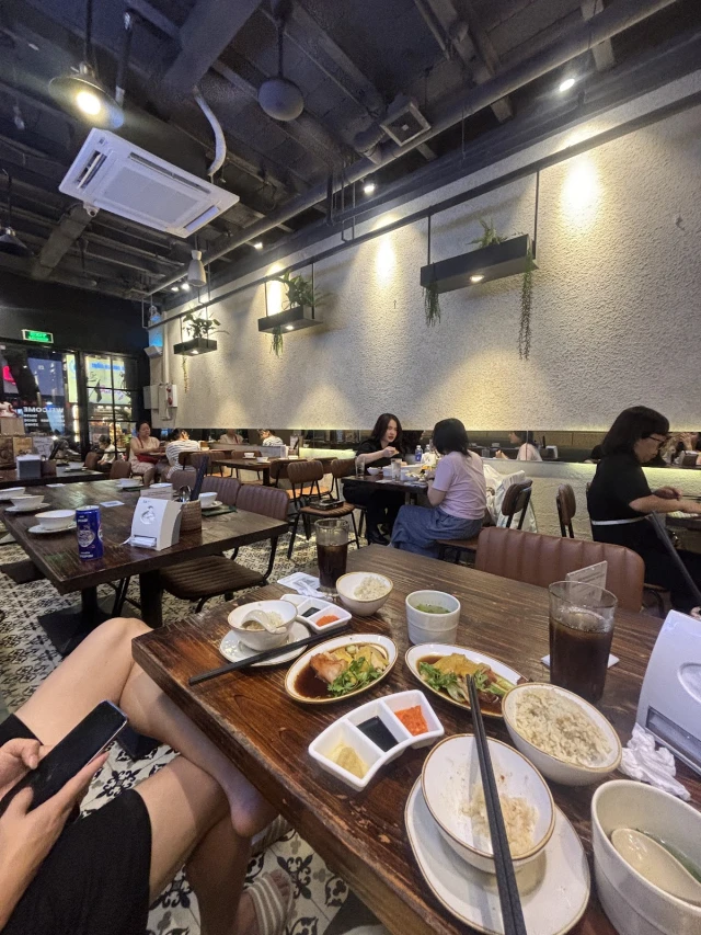 Kampong Chicken House - Cơm gà Hải Nam - Lò Đúc
