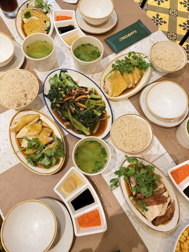 Kampong Chicken House - Cơm gà Hải Nam - Lò Đúc - không gian 3