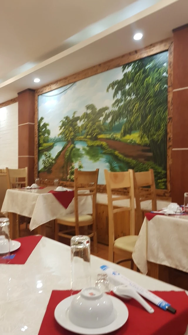 Mạnh Cá Lăng - Phạm Hùng - không gian 4