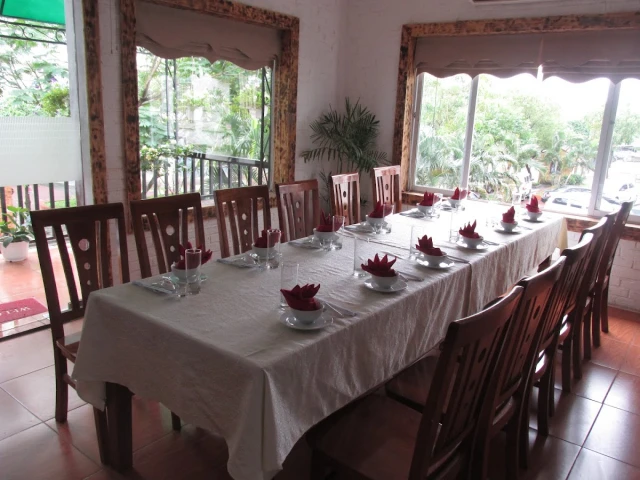 Mạnh Cá Lăng - Phạm Hùng - không gian 3