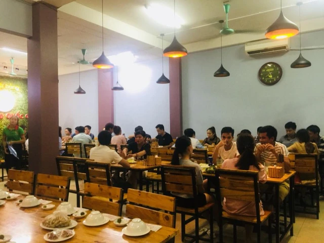 Vương Quốc Gà - KĐT Xa La - không gian 1