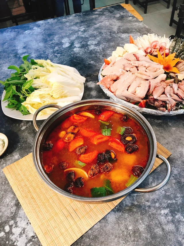 Vương Quốc Gà - KĐT Xa La - không gian 4