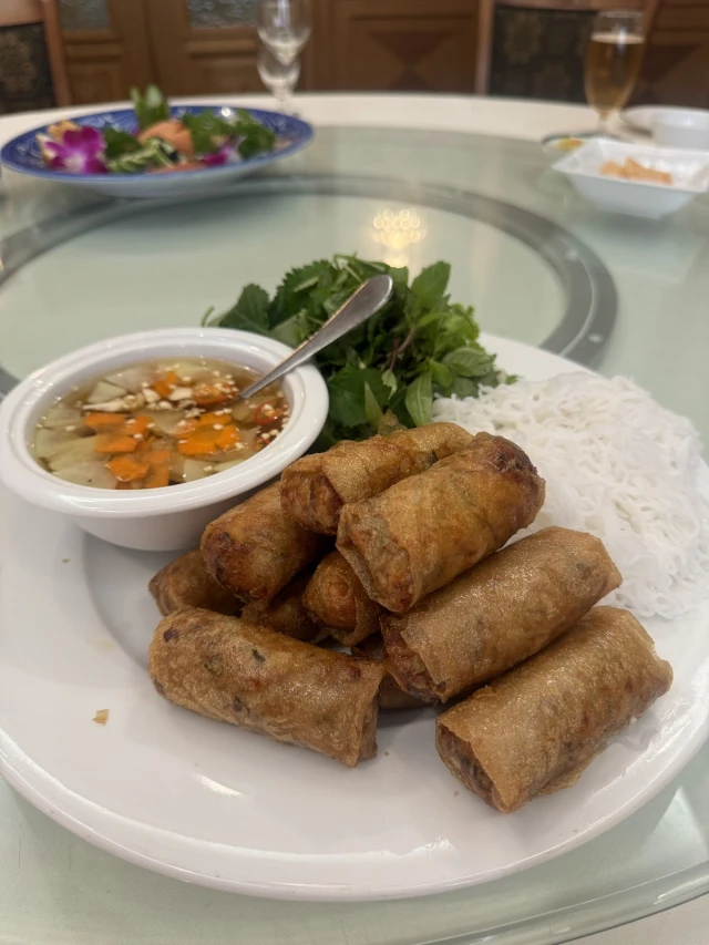 Chả Cá Đông Sơn (Dong Son Drum Restaurant) - Trần Đăng Ninh