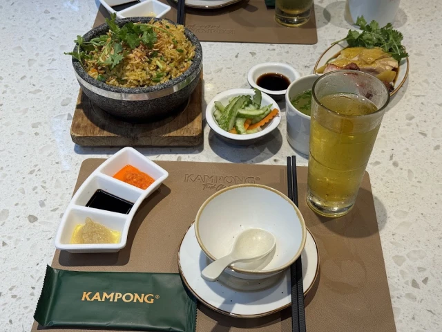 Kampong Chicken House – Cơm Gà Hải Nam - Trần Huy Liệu