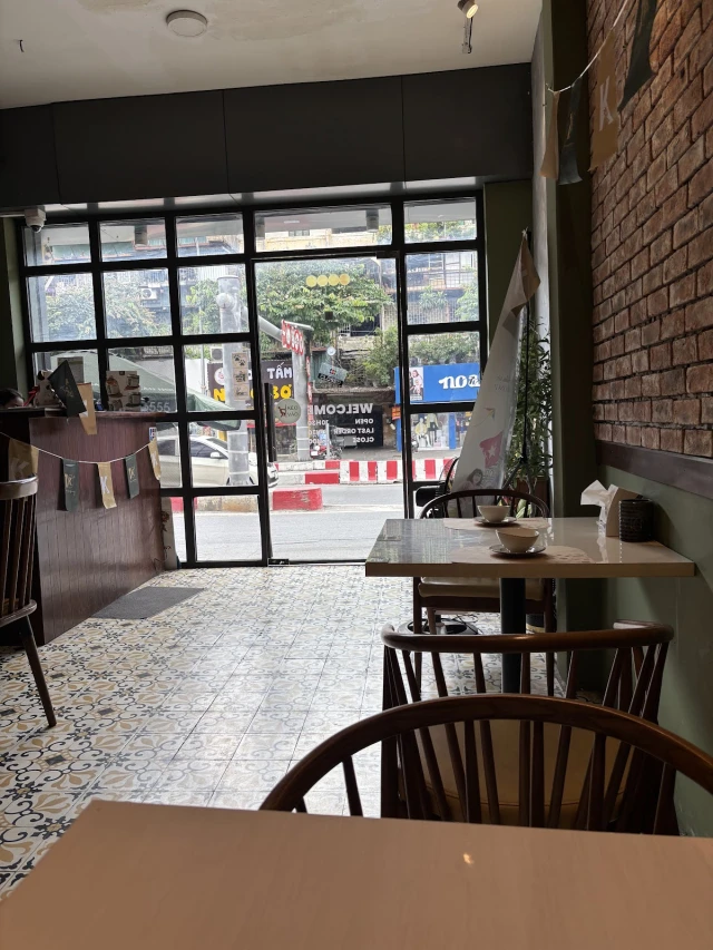 Kampong Chicken House – Cơm Gà Hải Nam - Trần Huy Liệu - không gian 6
