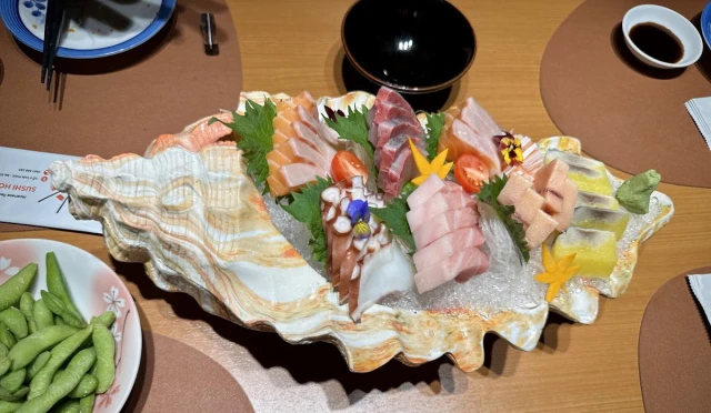 Sushi House - Vạn Phúc