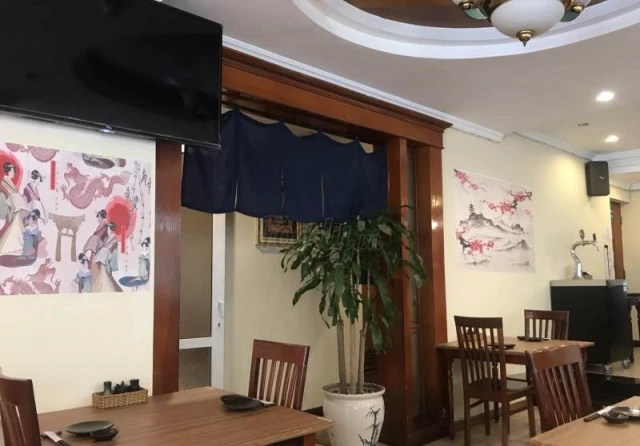 Sushi House - Vạn Phúc - không gian 6