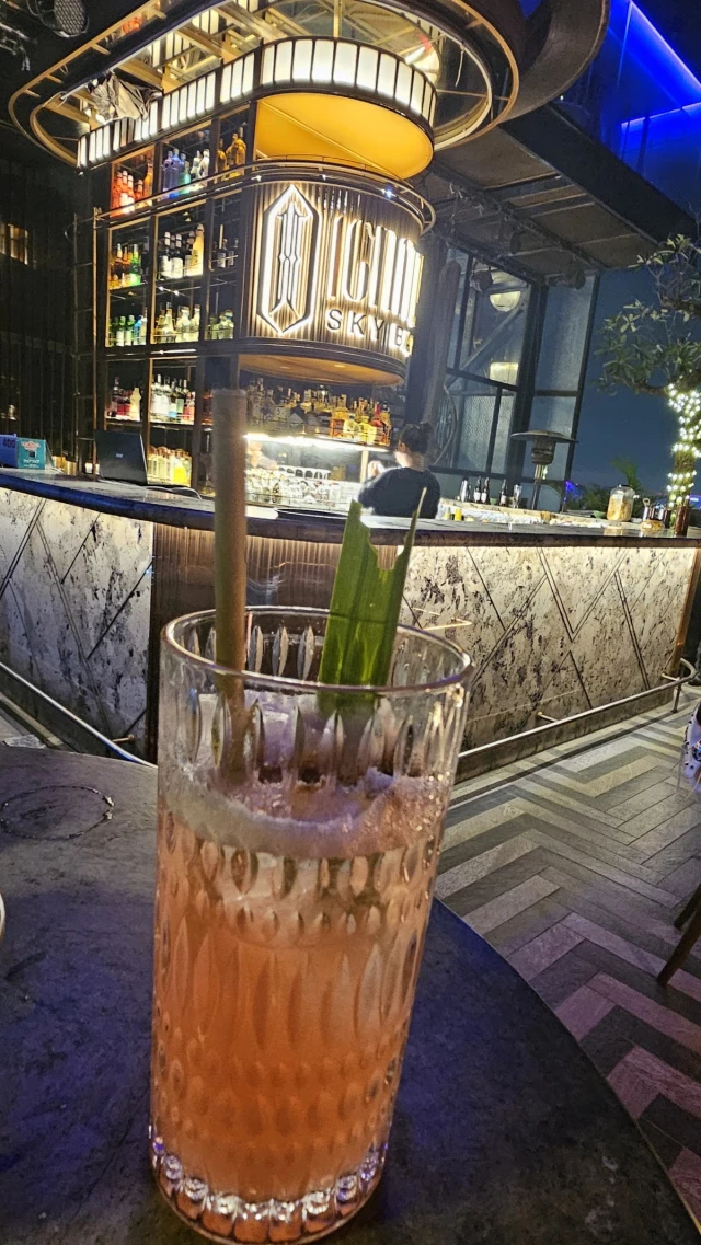 Ignite Sky Bar - Đường Thành