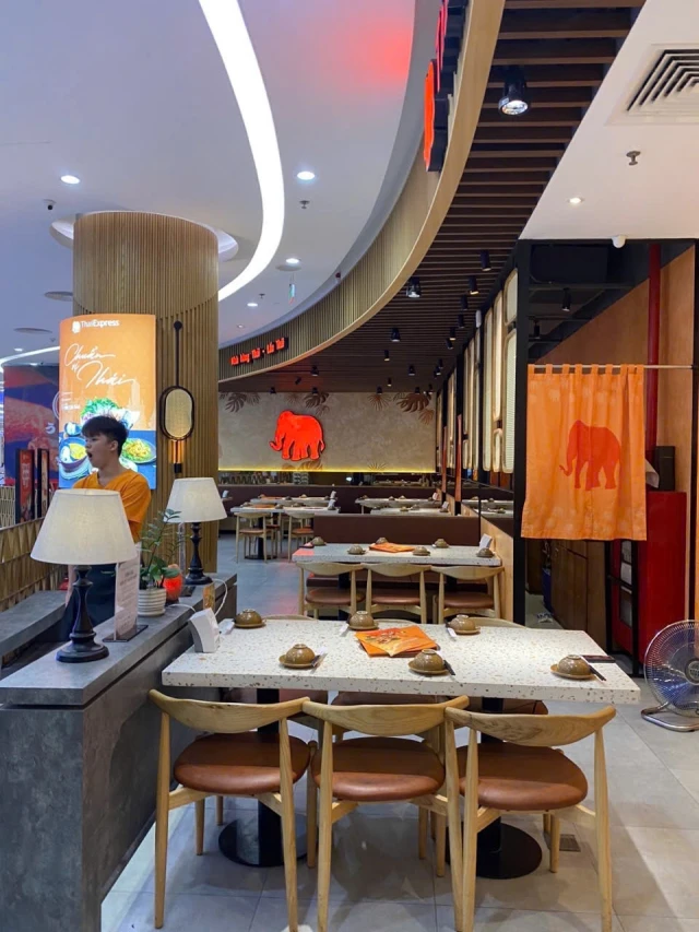 ThaiExpress - Ocean Park - không gian 2