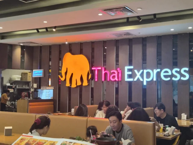 ThaiExpress - Ocean Park - không gian 5