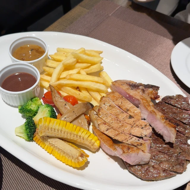 Le Monde Steak - Tô Hiệu