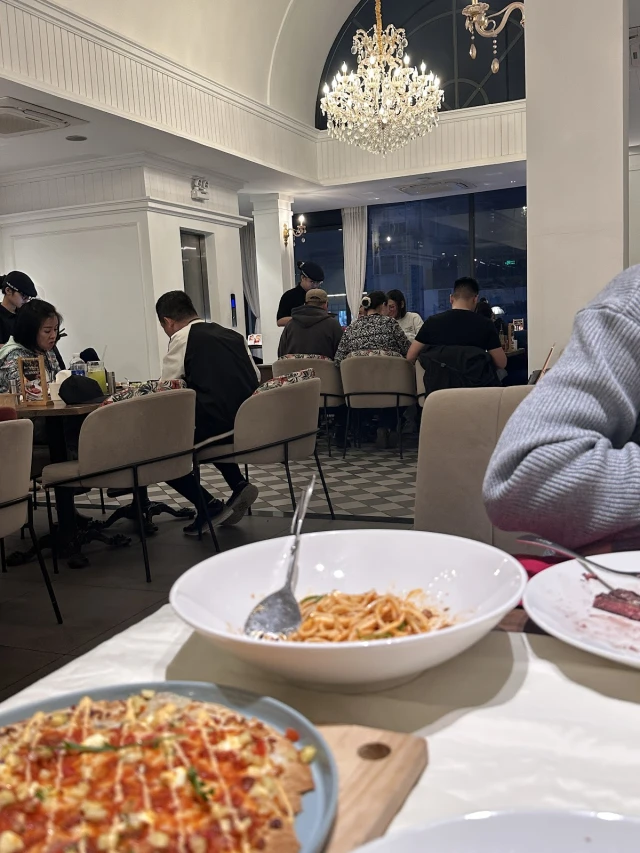 Le Monde Steak - Đào Tấn