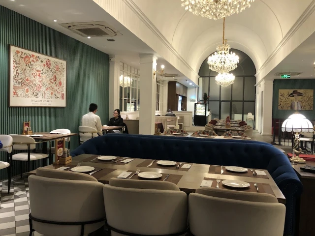 Le Monde Steak - Đào Tấn - không gian 1