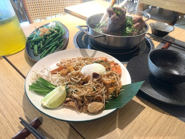 Mani Thai - Nguyễn Đình Chiểu