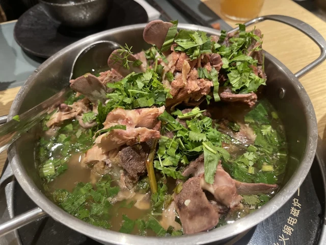 Mani Thai - Nguyễn Đình Chiểu