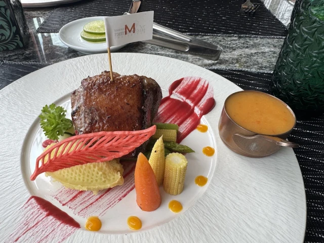 The Gourmet Corner - Tạ Hiện