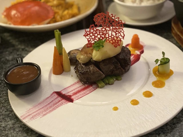 The Gourmet Corner - Tạ Hiện