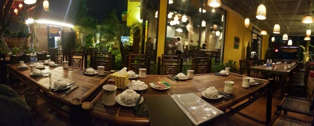 Bếp Khói - Ngoại Giao Đoàn