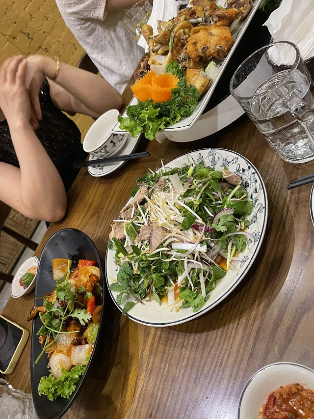 Bếp Khói - Ngoại Giao Đoàn