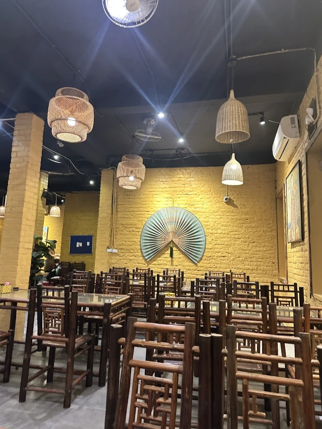 Bếp Khói - Ngoại Giao Đoàn - không gian 2
