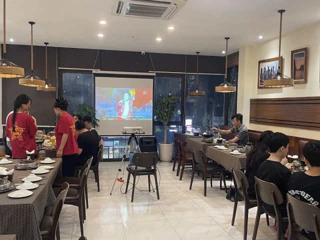 Chả Cá Ngon Hà Nội - Nguyễn Văn Lộc - không gian 6