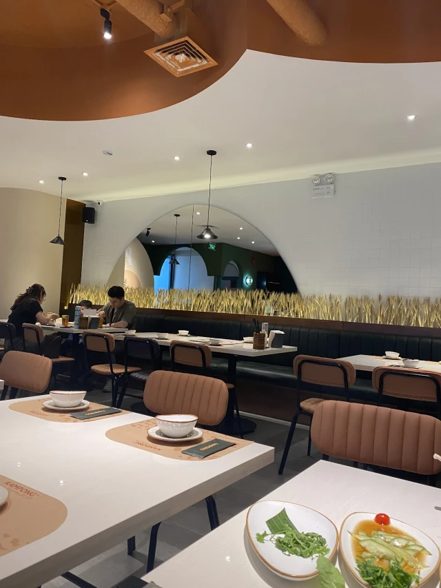 Kampong Chicken House – Cơm Gà Hải Nam - Trần Thái Tông