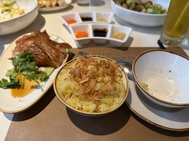 Kampong Chicken House – Cơm Gà Hải Nam - Trần Thái Tông