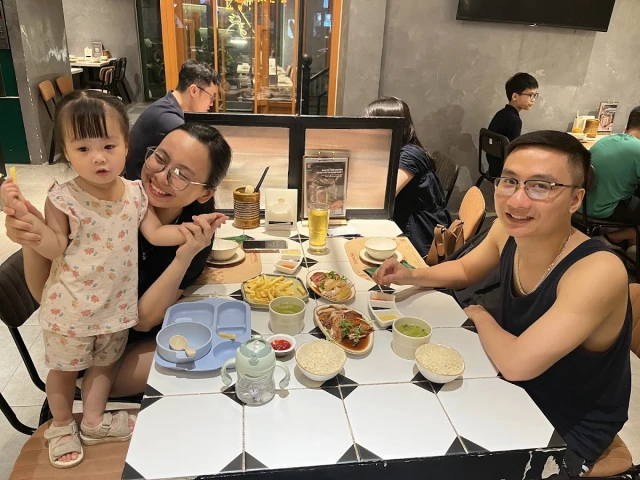 Kampong Chicken House - Nguyễn Văn Lộc - không gian 2