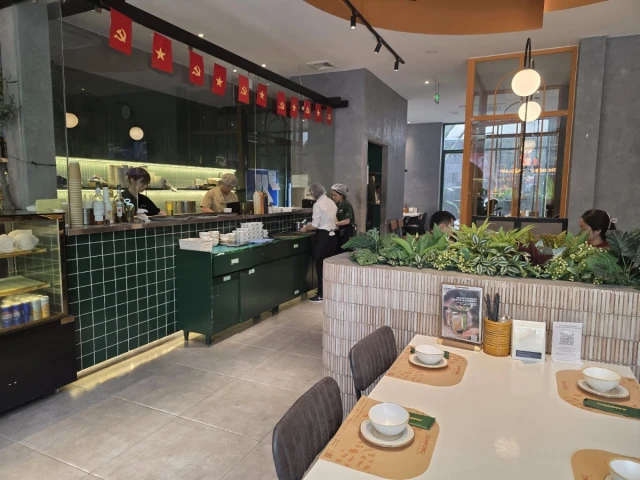 Kampong Chicken House - Nguyễn Văn Lộc - không gian 4