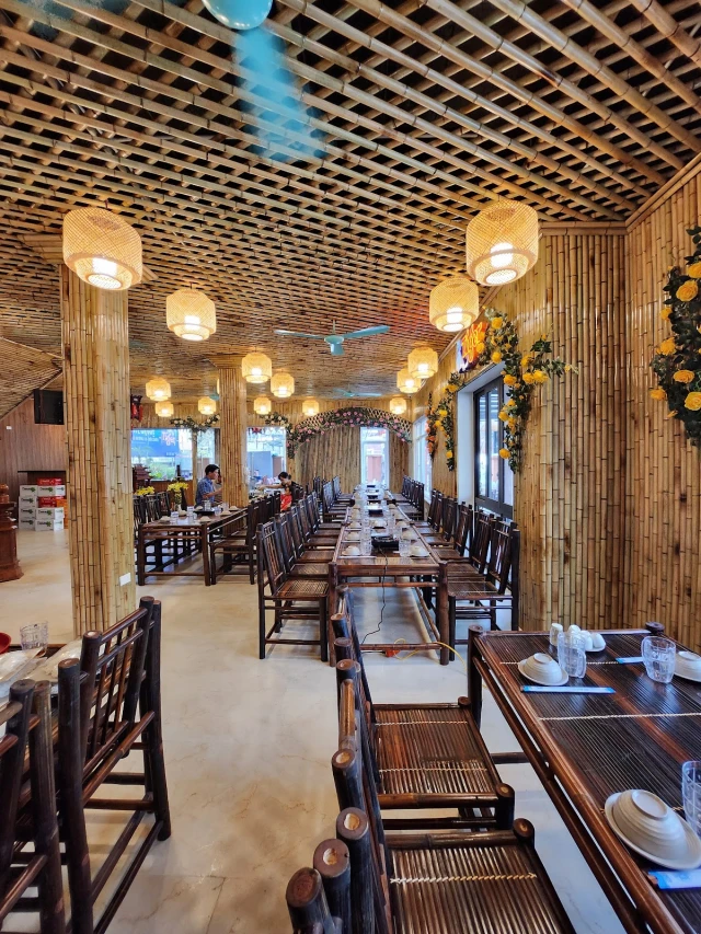 Lẩu Cua Sông Hà Linh Quán - KĐT An Hưng - không gian 1