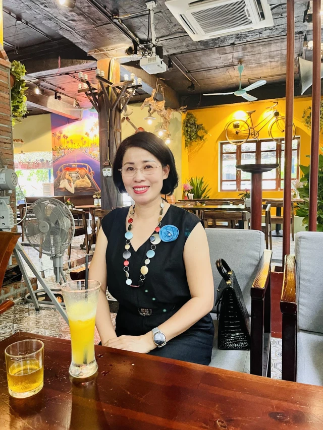 Lẩu Cua Sông Hà Linh Quán - KĐT An Hưng - không gian 5