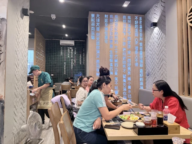 HaoChi Dimsum - Lý Thường Kiệt - không gian 3