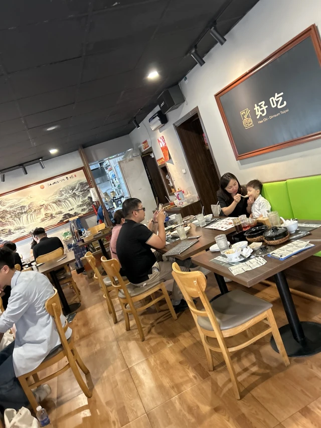 HaoChi Dimsum - Phạm Ngọc Thạch - không gian 2