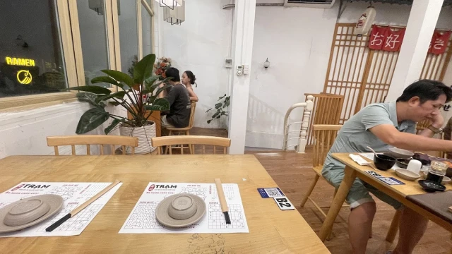 Trạm Sushi - Phan Kế Bính - không gian 2