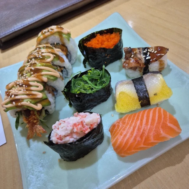 Trạm Sushi - Trấn Vũ
