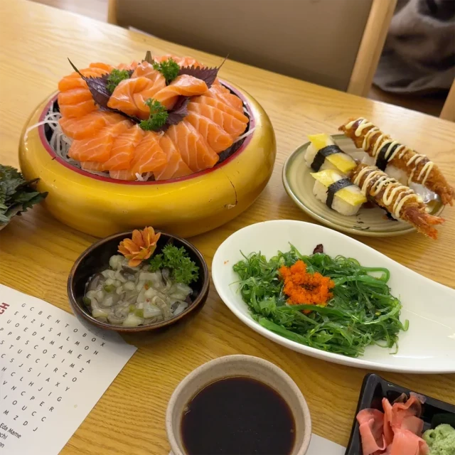 Trạm Sushi - Trấn Vũ