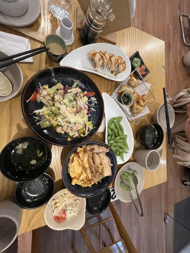 Trạm Sushi - Trấn Vũ