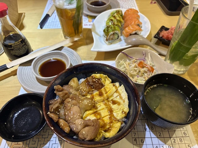 Trạm Sushi - Trấn Vũ