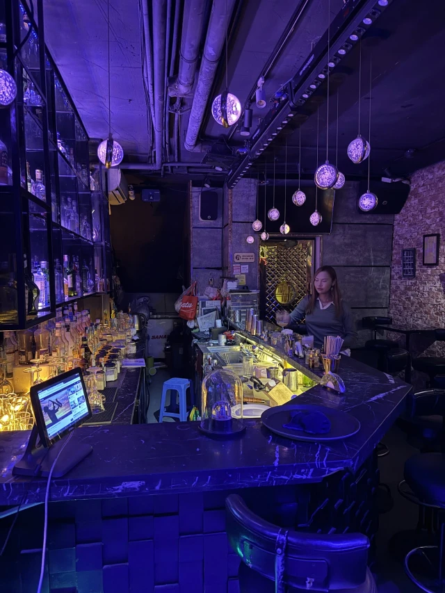 Ben’s Pub - Thi Sách - không gian 5