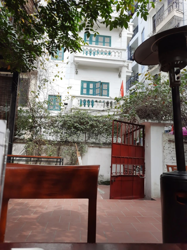 Cousins - Đào Tấn - không gian 4