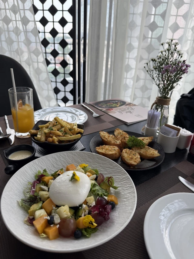 The Eroica Restaurant - Đình Ngang